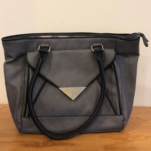 Jessica Simpson purse